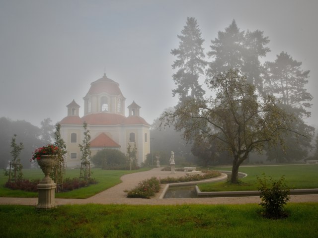 Zámecký park 1